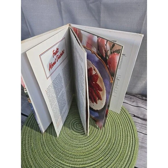 101+ Delicious Diabetic Recipes The Ultimate FussFree Cookbook Hardcover Vintage - Picture 5 of 6